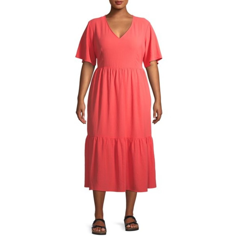 Terra & Sky Plus Short Sleeve Tiered Maxi Dress